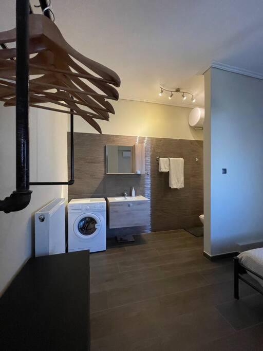 City Apartment Corinth Bagian luar foto